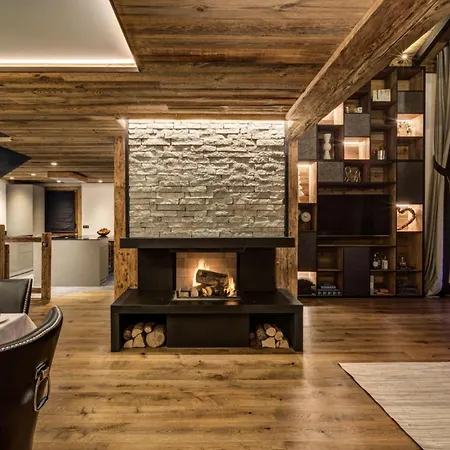 Chalet Zermatt: Unrivaled Luxury Jazcuzzi 木屋