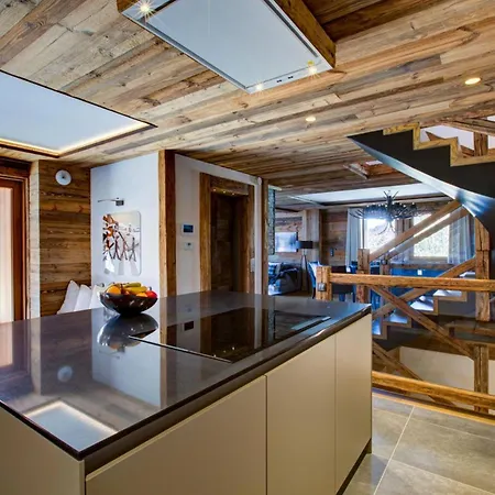 Chalet Chalet Zermatt: Unrivaled Luxury Jazcuzzi Zermatt